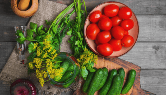 Как малосолить овощи?