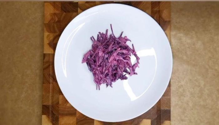 Красный салат от Сальвадора Дали(адаптированный рецепт)