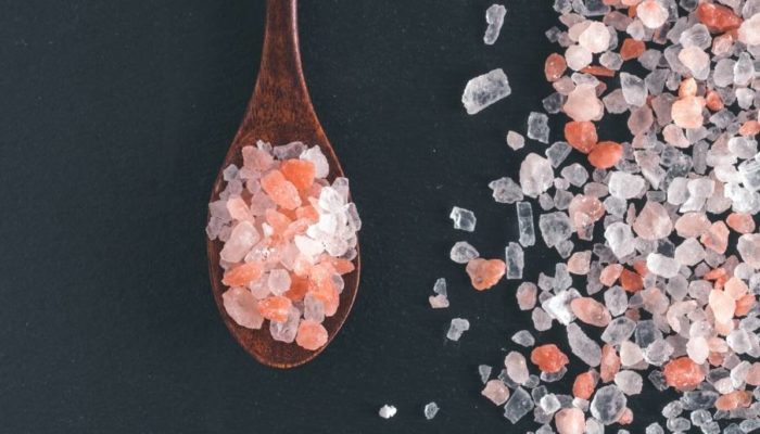 Морская соль, мелкая соль, гималайская.Как использовать каждый вид и когда солить?