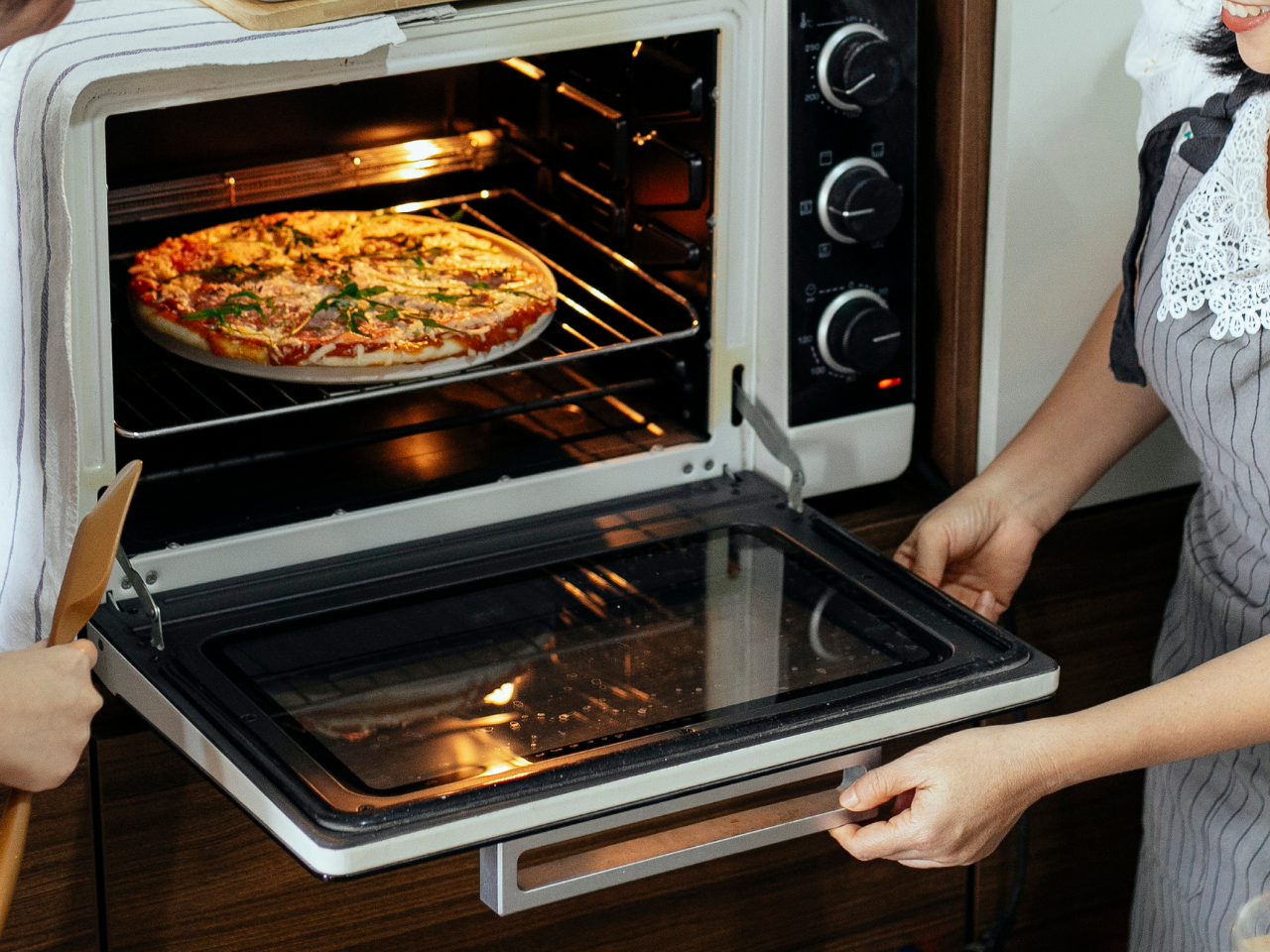 что можно печь в духовке для пиццы фото 37